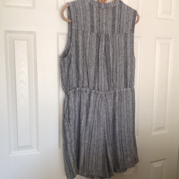 Linen/Rayon Drawstring Romper - Picture 4 of 6